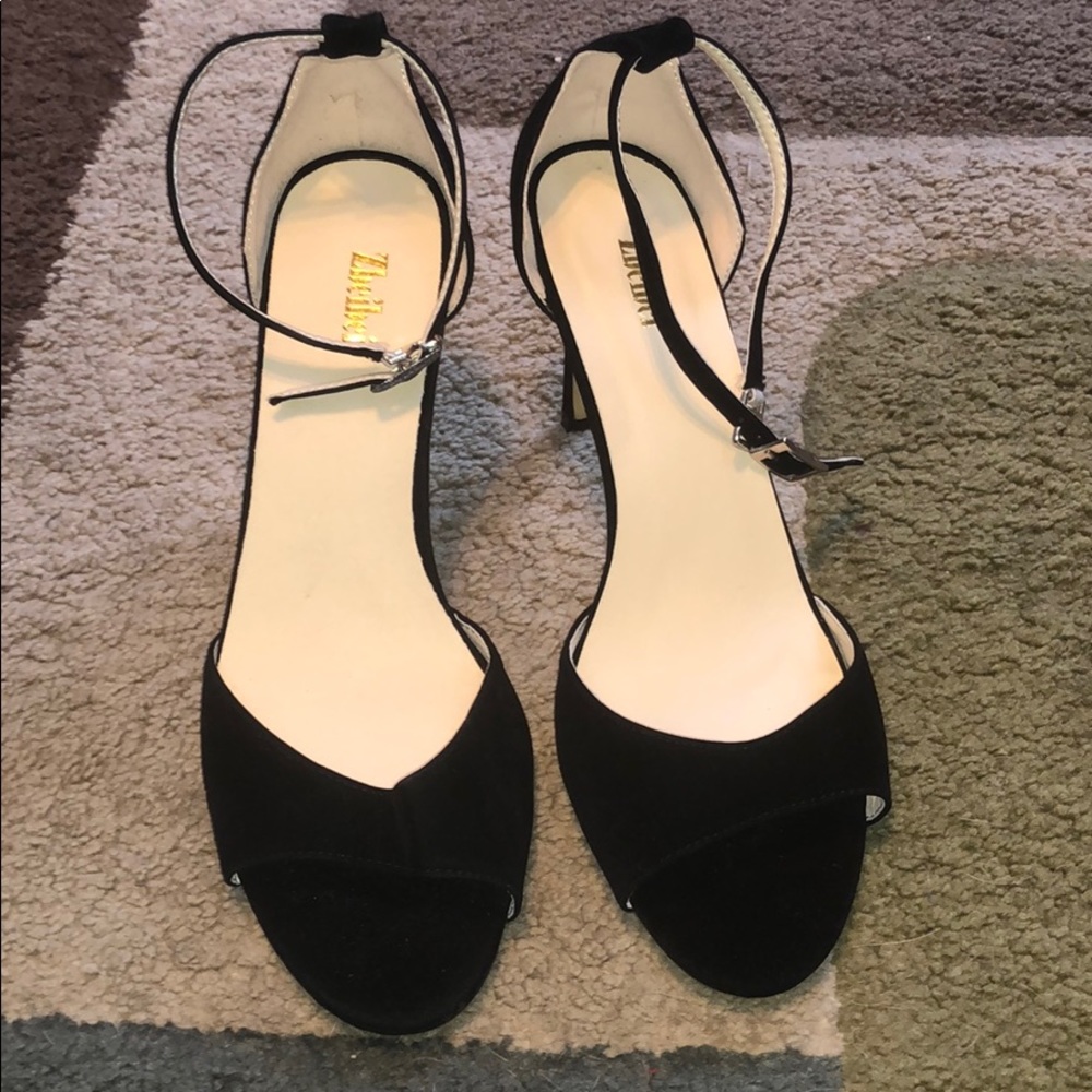 “Open Toed Velvet”